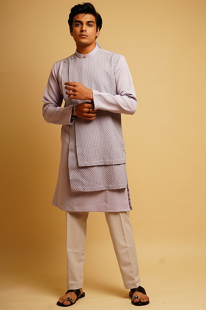Lush Lavender Crepe Kurta Set by KHUSHBOO CHUGH MEN at Pernia's Pop Up Shop