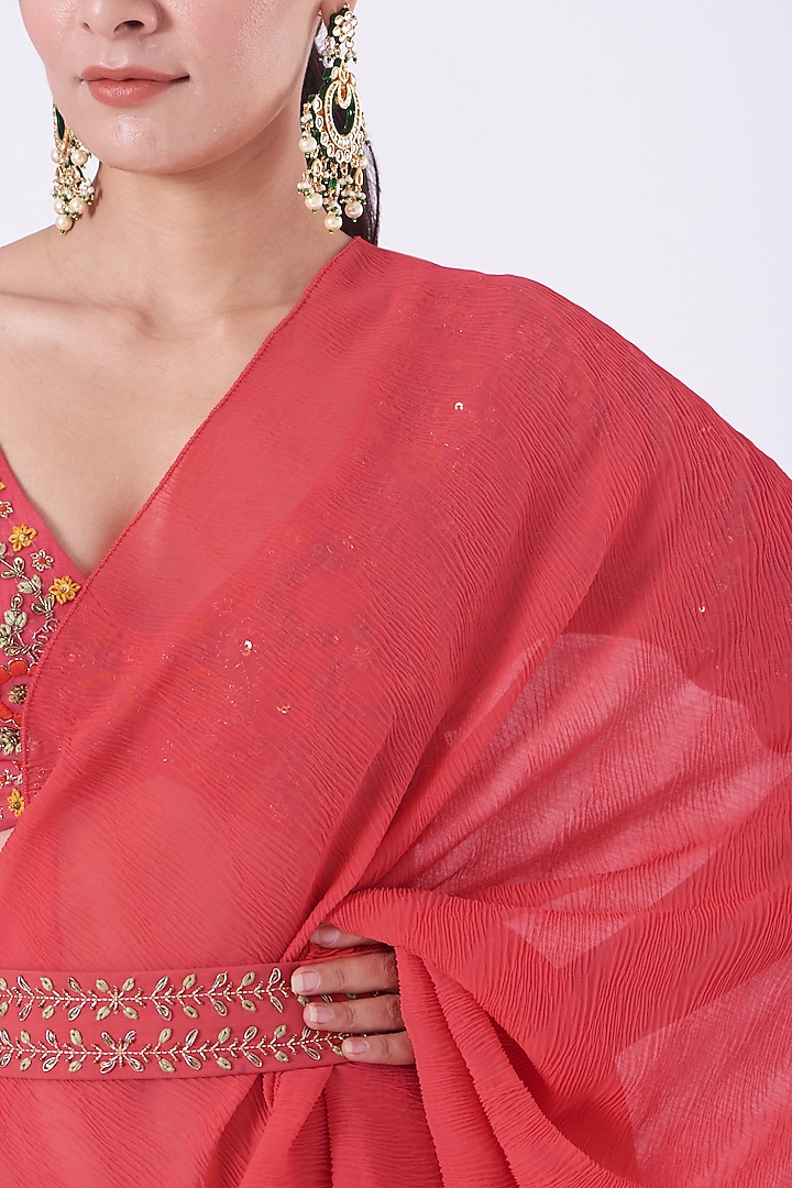 Carrot Red Crinkle Georgette Pre-Stitched Wedding Saree Set by Kavita Bhartia at Pernia's Pop Up Shop