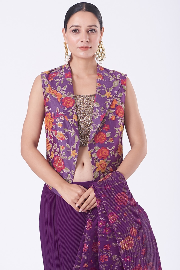 Plum Purple Crinkle Georgette Hand Block Printed Pre-Stitched Jacket Wedding Saree Set by Kavita Bhartia at Pernia's Pop Up Shop