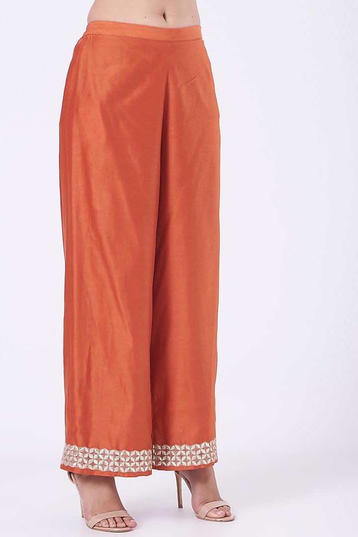 Rust Orange Embroidered Straight Kurta Set by Kavita Bhartia at Pernia's Pop Up Shop
