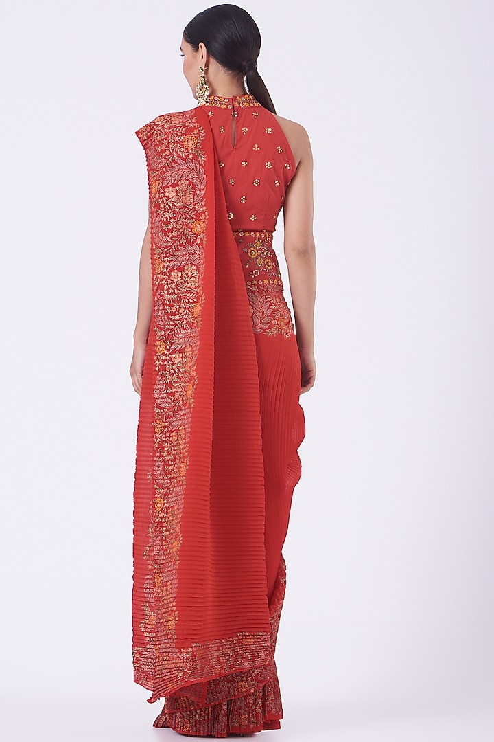 Scarlet Red Georgette Pre-Stitched Wedding Saree Set by Kavita Bhartia at Pernia's Pop Up Shop