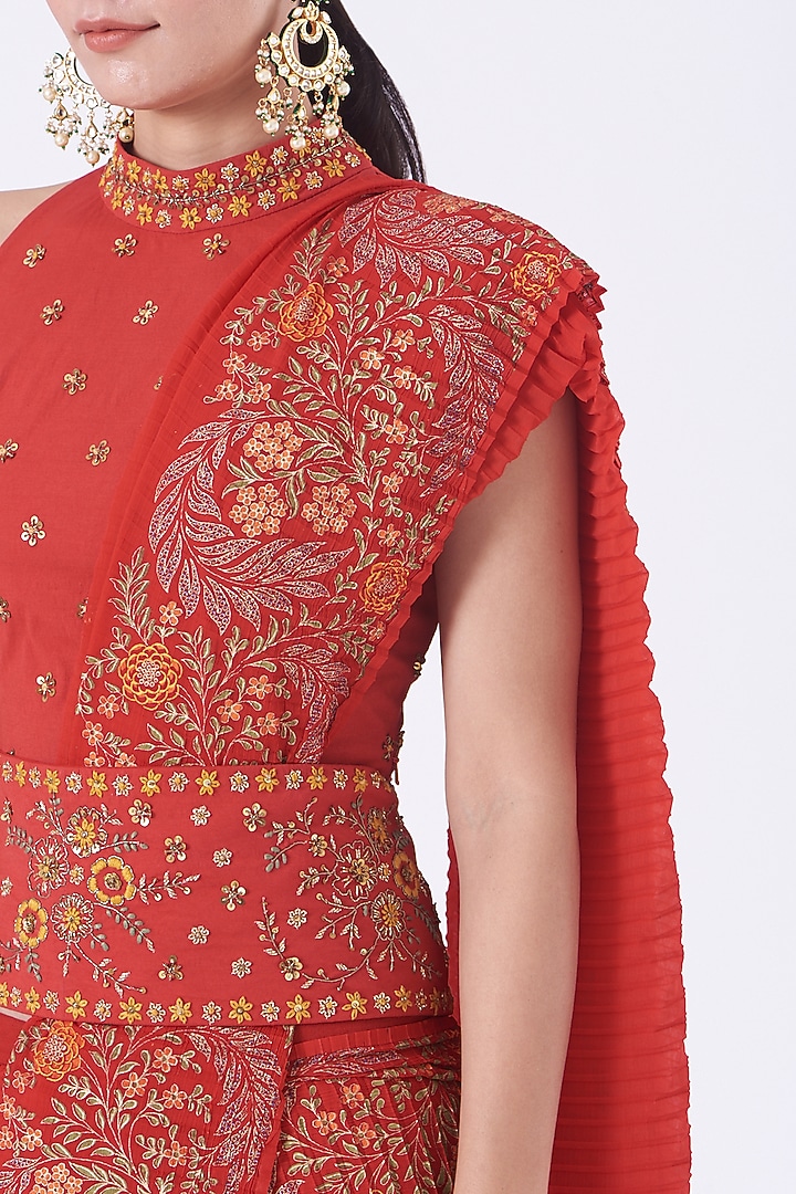 Scarlet Red Georgette Pre-Stitched Wedding Saree Set by Kavita Bhartia at Pernia's Pop Up Shop