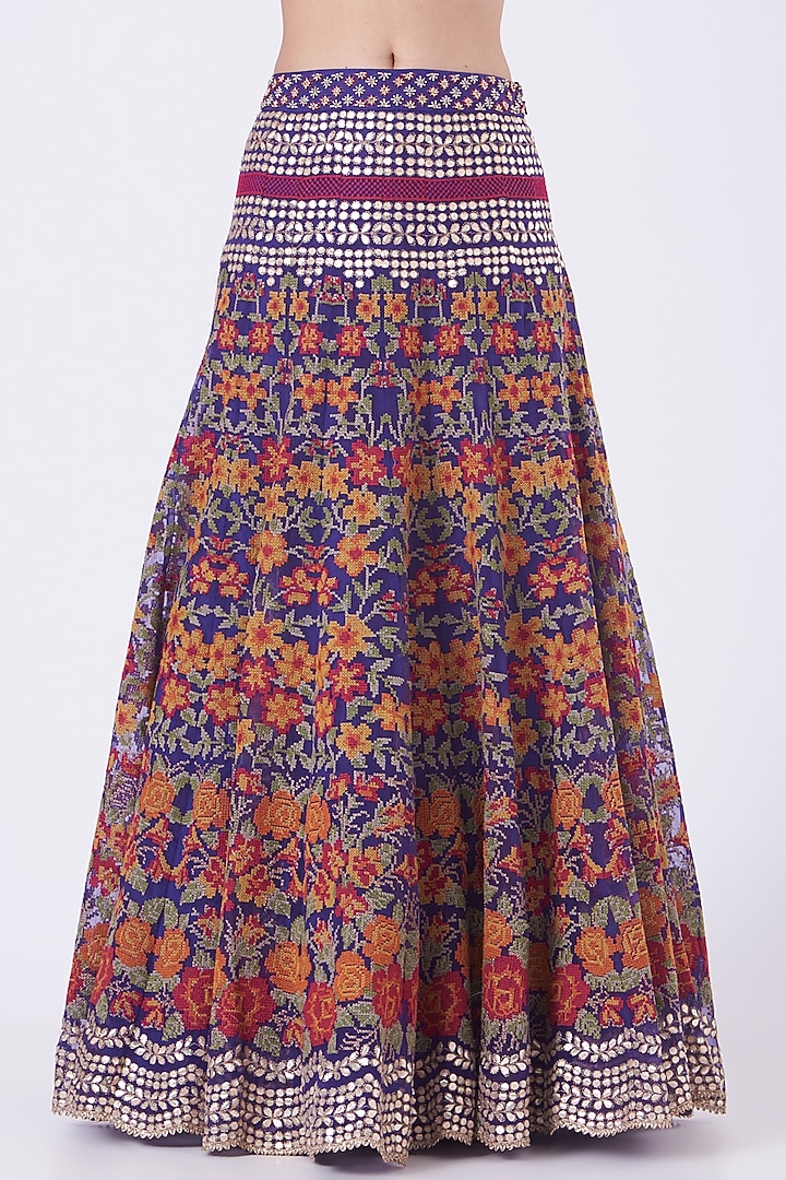 Clear Purple Embroidered Wedding Lehenga Set by Kavita Bhartia at Pernia's Pop Up Shop