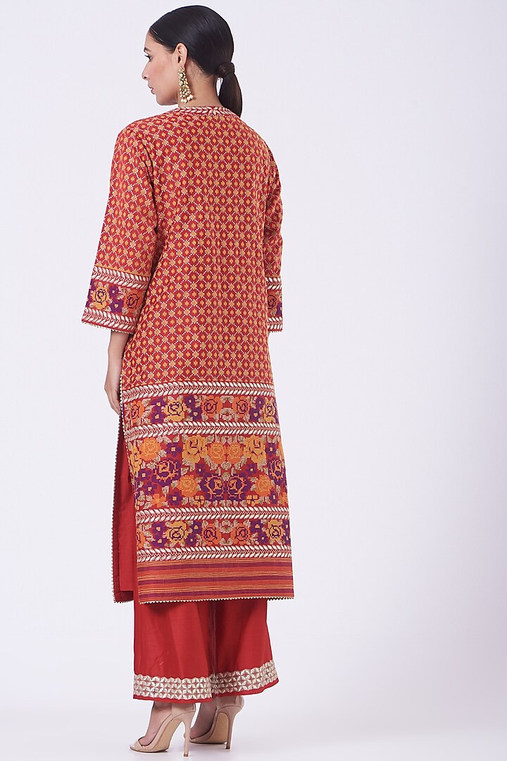 Rust Red Embroidered Kurta Set by Kavita Bhartia at Pernia's Pop Up Shop