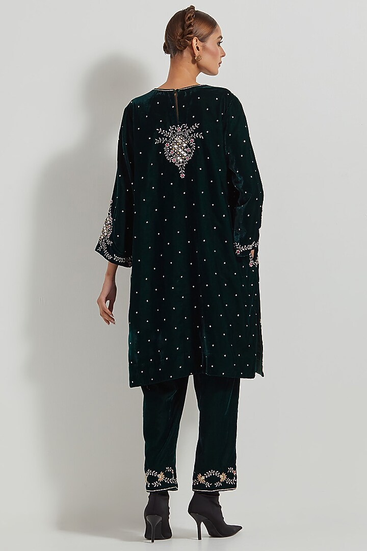 Bottle Green Velvet Hand Embellished Tunic Set by Kavita Bhartia at Pernia's Pop Up Shop