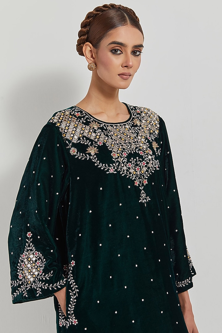 Bottle Green Velvet Hand Embellished Tunic Set by Kavita Bhartia at Pernia's Pop Up Shop