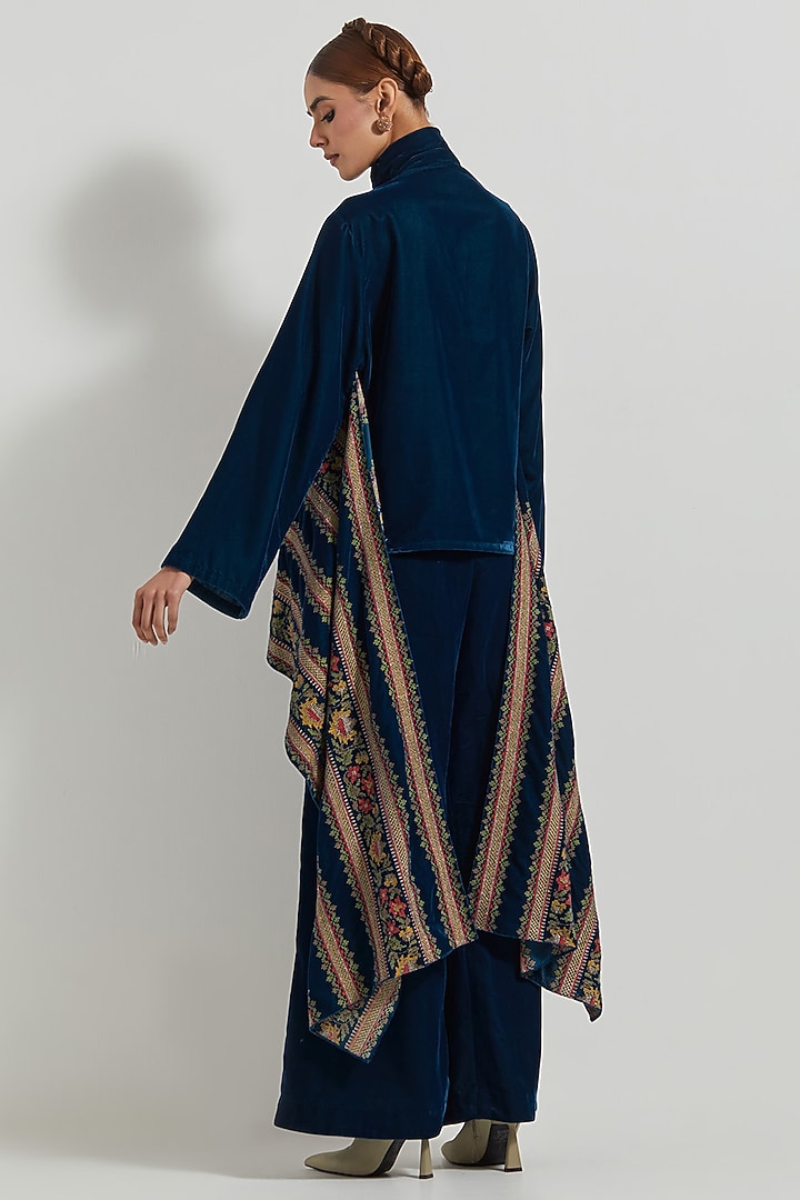 Teal Velvet Embroidered Tunic Set by Kavita Bhartia at Pernia's Pop Up Shop