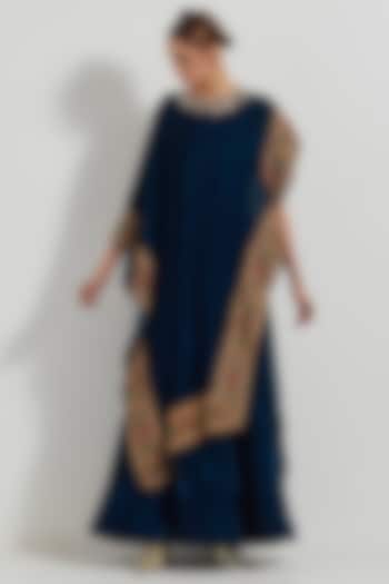 Teal Velvet Hand Embroidered Asymmetric Cape Set by Kavita Bhartia at Pernia's Pop Up Shop