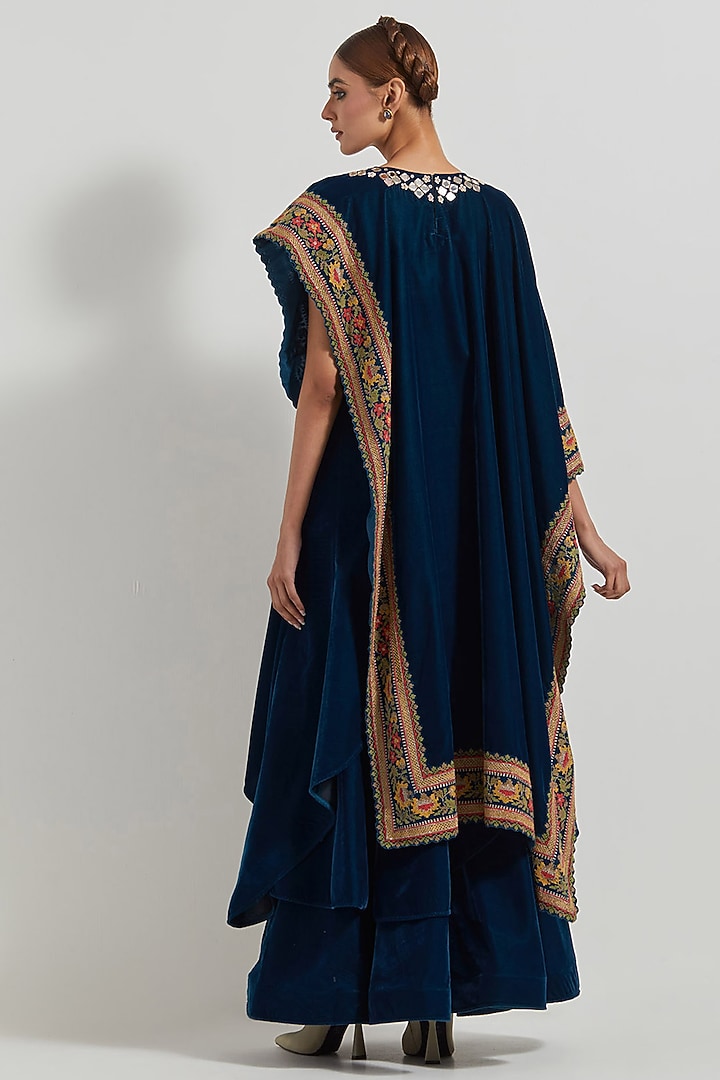 Teal Velvet Hand Embroidered Asymmetric Cape Set by Kavita Bhartia at Pernia's Pop Up Shop