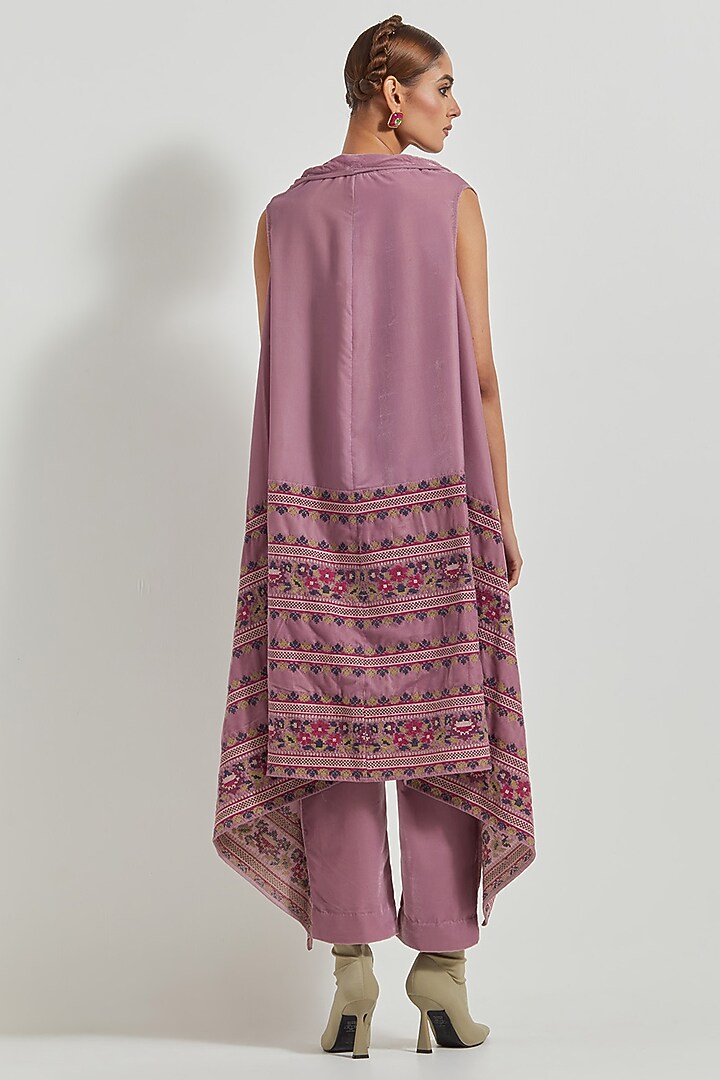 Lavender Velvet Embroidered Co-Ord Set by Kavita Bhartia at Pernia's Pop Up Shop