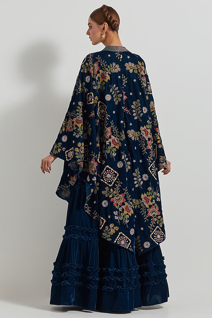 Teal Velvet Hand Embroidered Cape Set by Kavita Bhartia at Pernia's Pop Up Shop