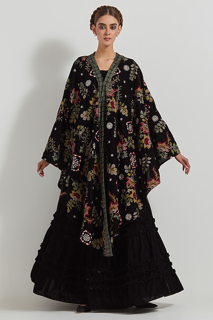 Black Velvet Hand Embroidered Cape Set by Kavita Bhartia at Pernia's Pop Up Shop