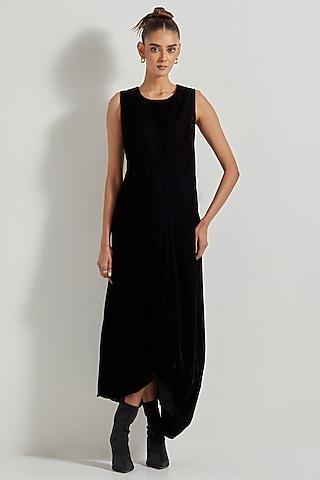 Black Velvet Maxi Dress by Kavita Bhartia