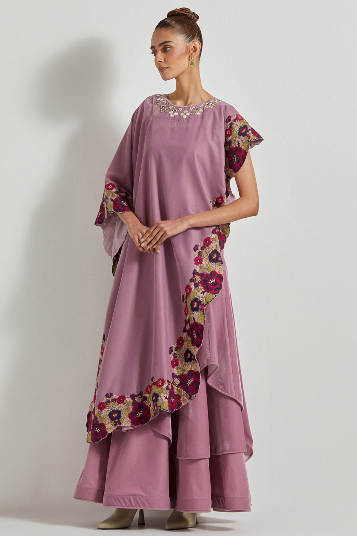 Lavender Velvet Hand Embroidered Asymmetric Cape Set by Kavita Bhartia at Pernia's Pop Up Shop