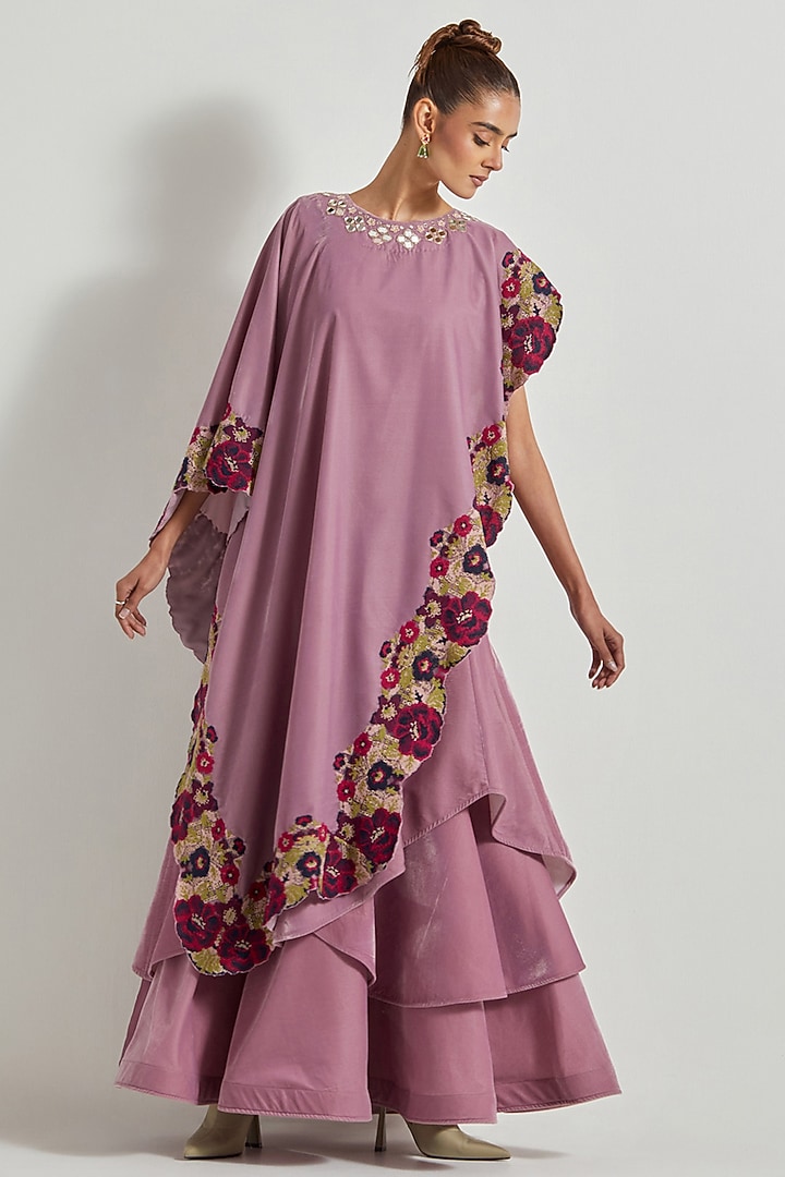 Lavender Velvet Hand Embroidered Asymmetric Cape Set by Kavita Bhartia at Pernia's Pop Up Shop