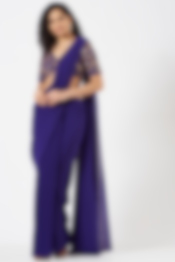 Purple Crinkle Georgette Pre-Stitched Saree Set by Kavita Bhartia