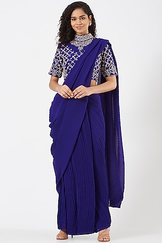 Purple Crinkle Georgette & Silk Pre-Stitched Saree Set by Kavita Bhartia