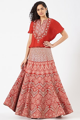 Red Gota Patti Embroidered Skirt Set by Kavita Bhartia