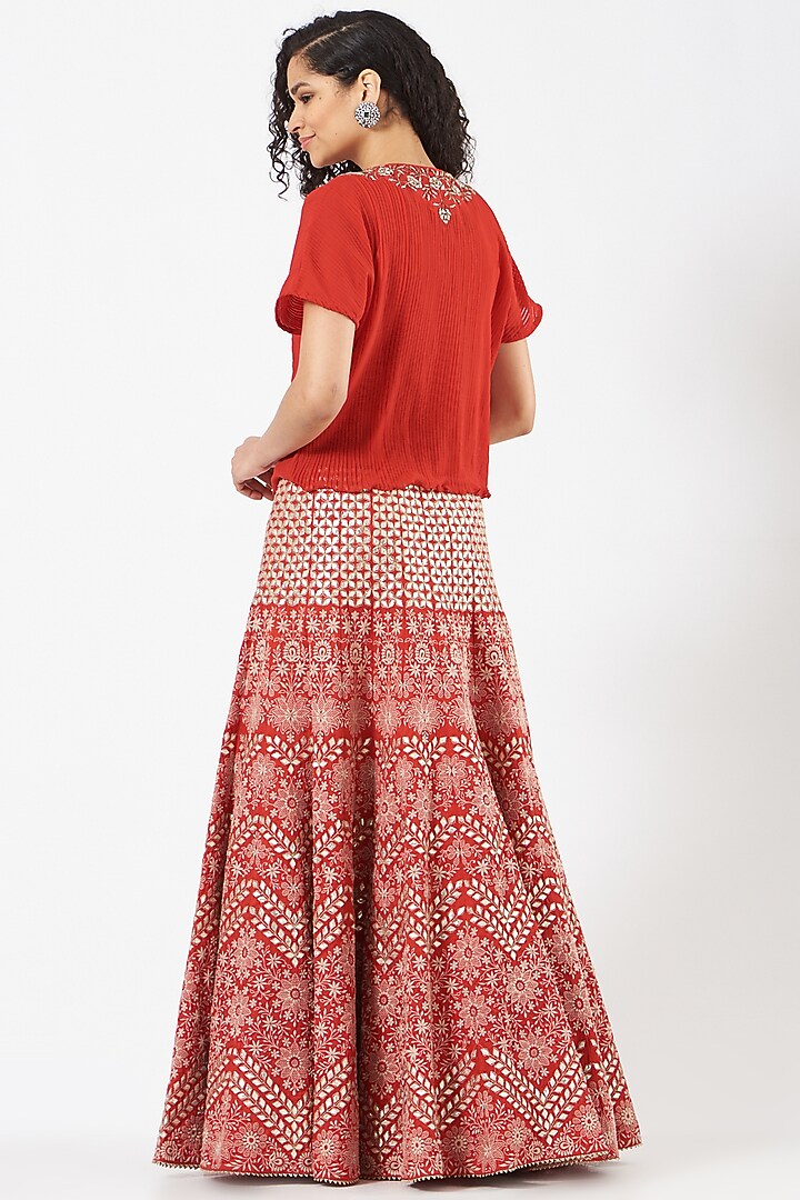 Red Gota Patti Embroidered Skirt Set by Kavita Bhartia at Pernia's Pop Up Shop