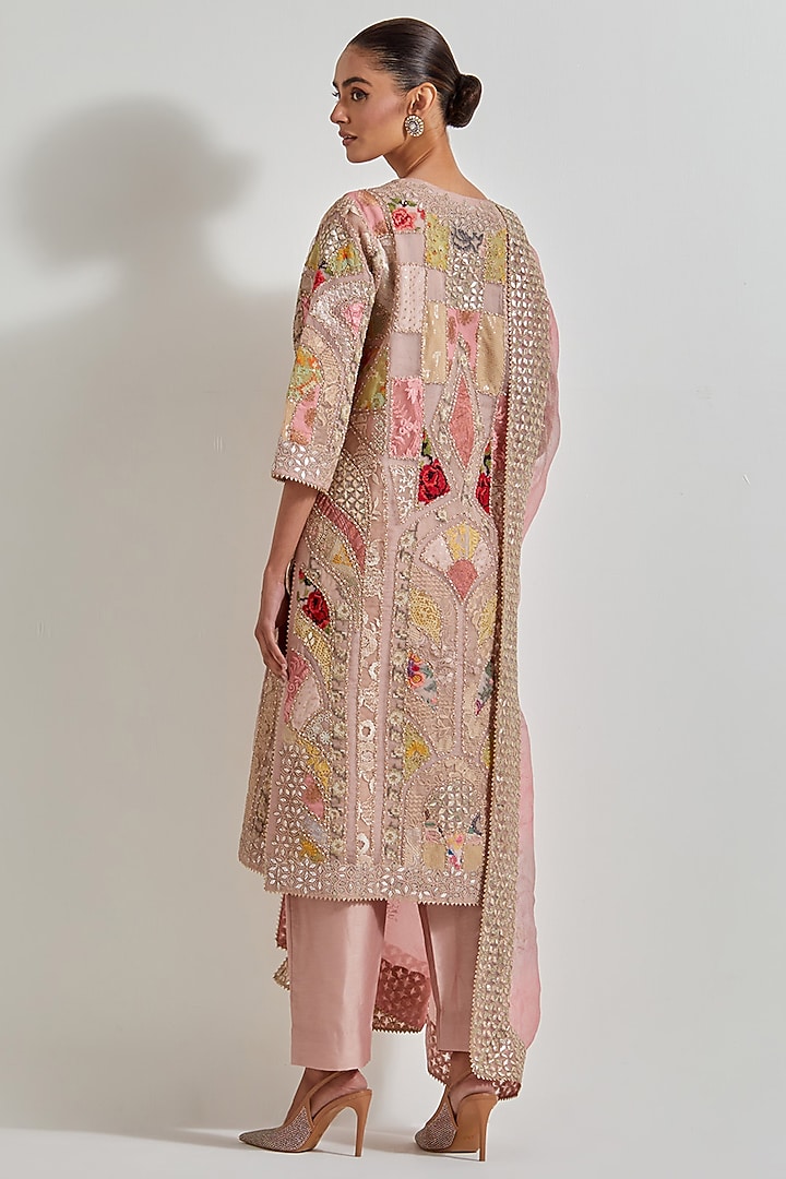Pink Organza & Chanderi Patchwork Embroidered Kurta Set by Kavita Bhartia at Pernia's Pop Up Shop