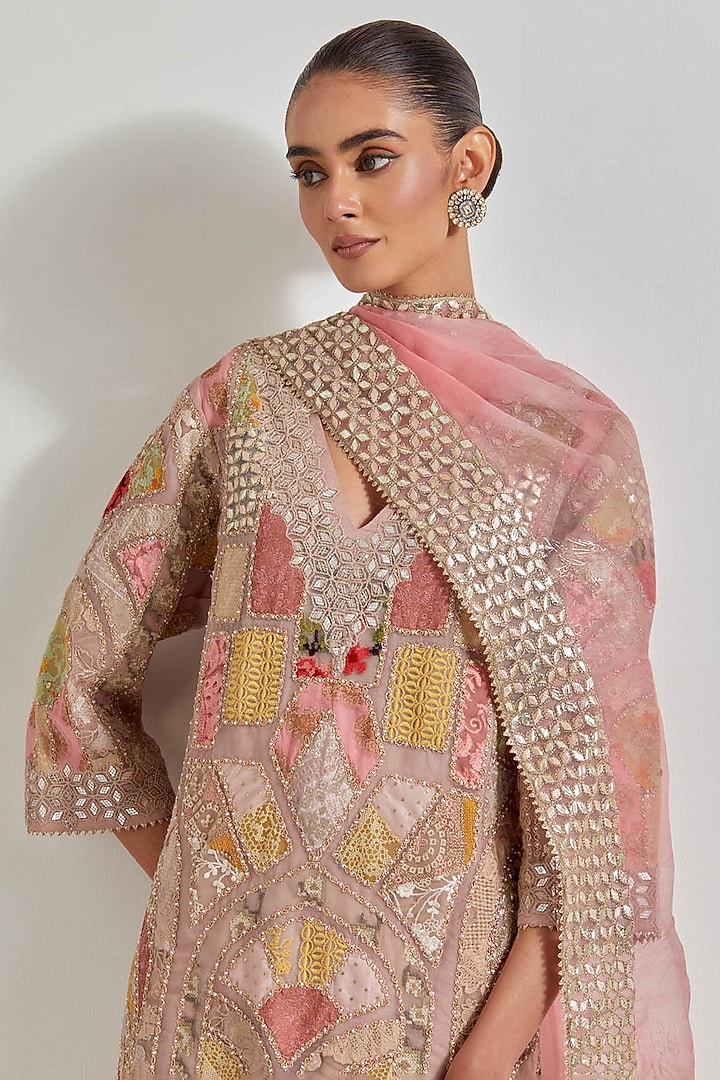 Pink Organza & Chanderi Patchwork Embroidered Kurta Set by Kavita Bhartia at Pernia's Pop Up Shop