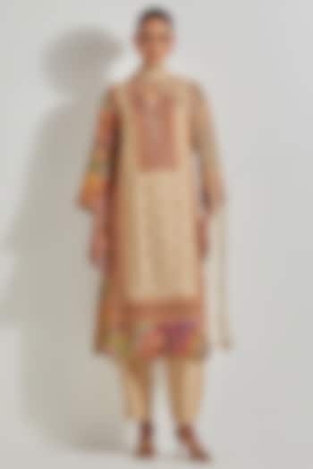 Beige Tissue Chanderi & Organza Hand Embellished Kurta Set by Kavita Bhartia at Pernia's Pop Up Shop