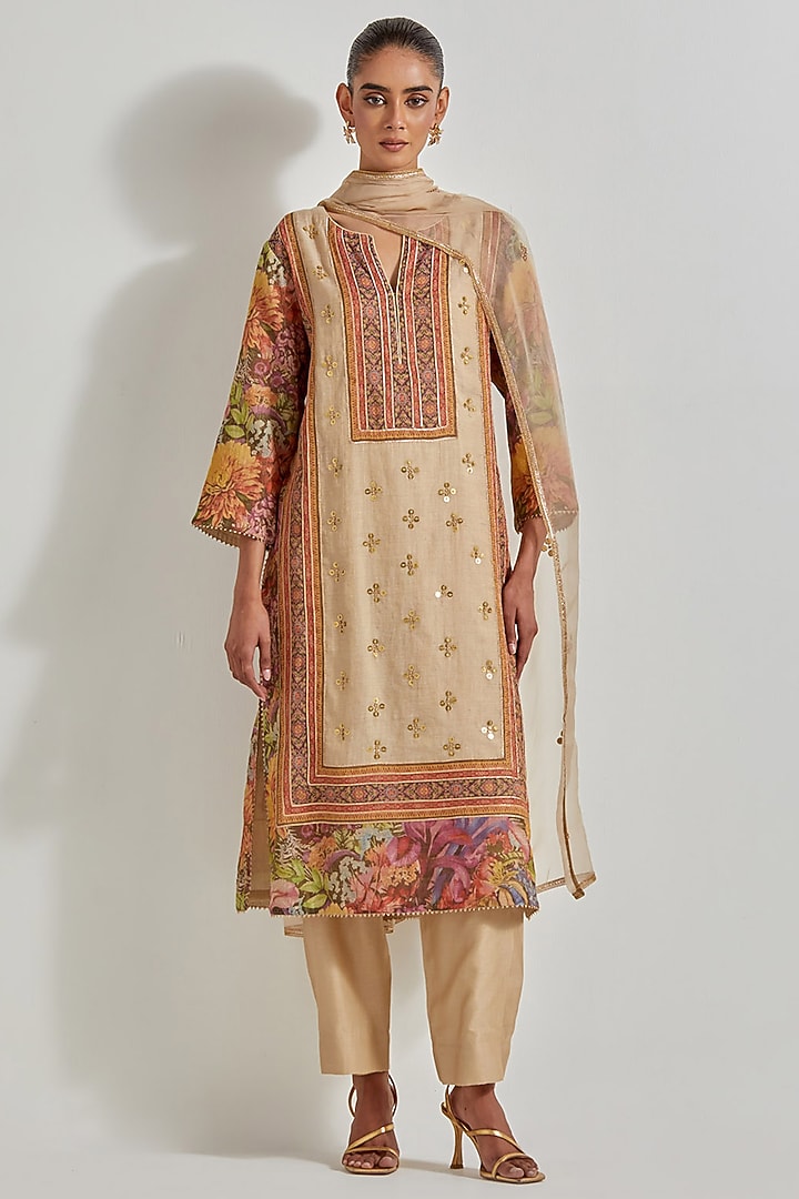 Beige Tissue Chanderi & Organza Hand Embellished Kurta Set by Kavita Bhartia at Pernia's Pop Up Shop