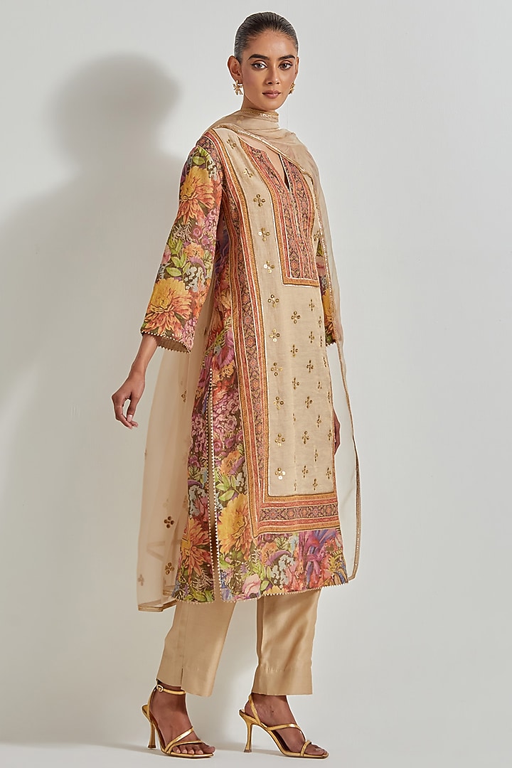 Beige Tissue Chanderi & Organza Hand Embellished Kurta Set by Kavita Bhartia at Pernia's Pop Up Shop