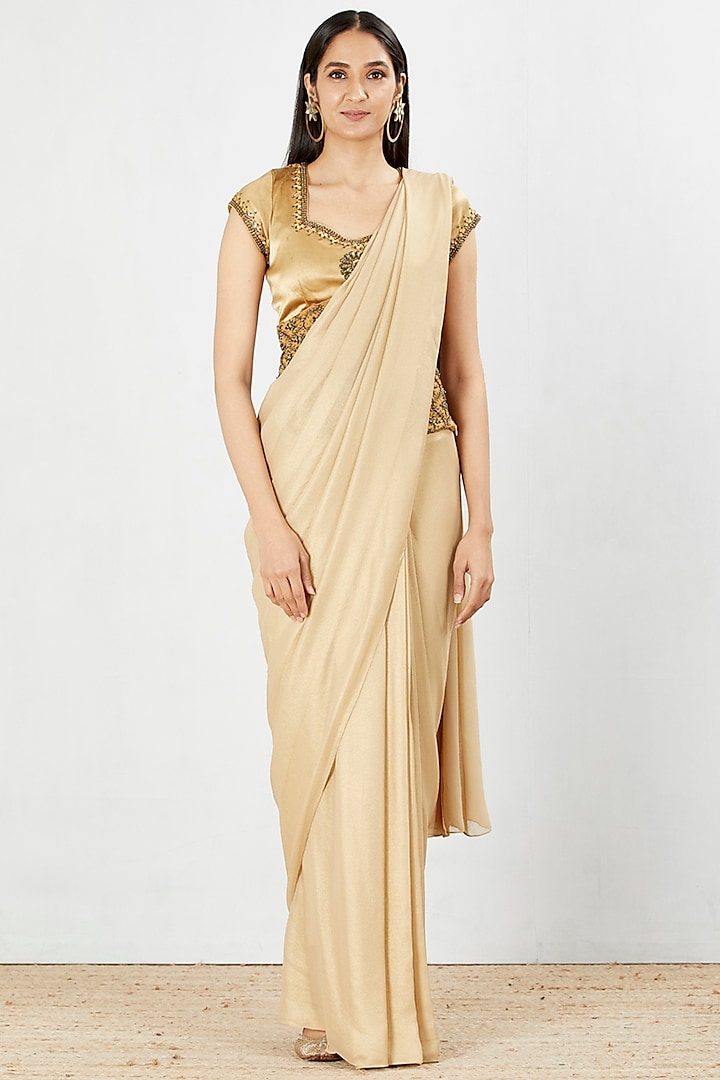 Golden Printed Pre-Stitched Saree Set by Kavita Bhartia
