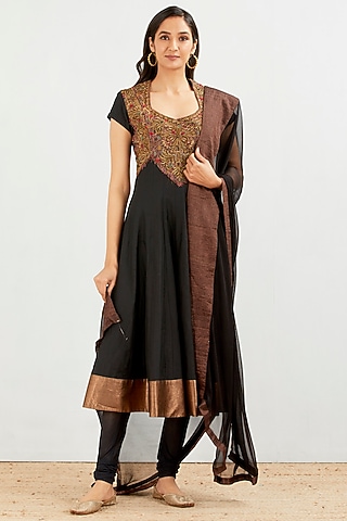 Black Zari Embroidered Anarkali Set by Kavita Bhartia