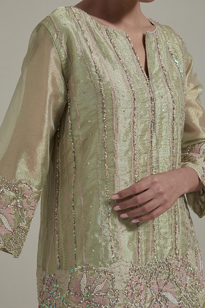 Green Tissue Hand Embellished Kurta Set by Kavita Bhartia at Pernia's Pop Up Shop
