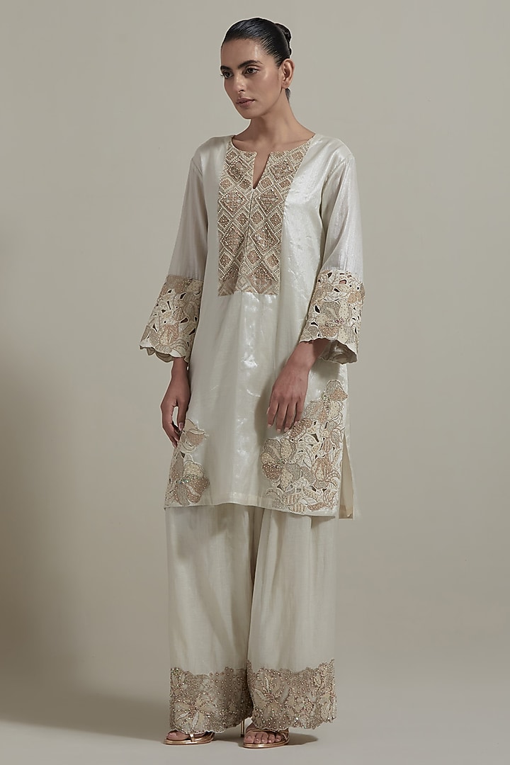 Ivory Tissue Hand Embellished Kurta Set by Kavita Bhartia at Pernia's Pop Up Shop