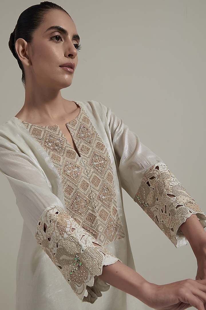 Ivory Tissue Hand Embellished Kurta Set by Kavita Bhartia at Pernia's Pop Up Shop