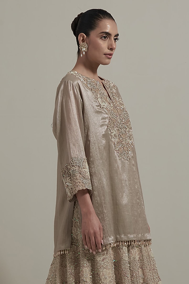 Beige Tissue Hand Embellished Kurta by Kavita Bhartia at Pernia's Pop Up Shop