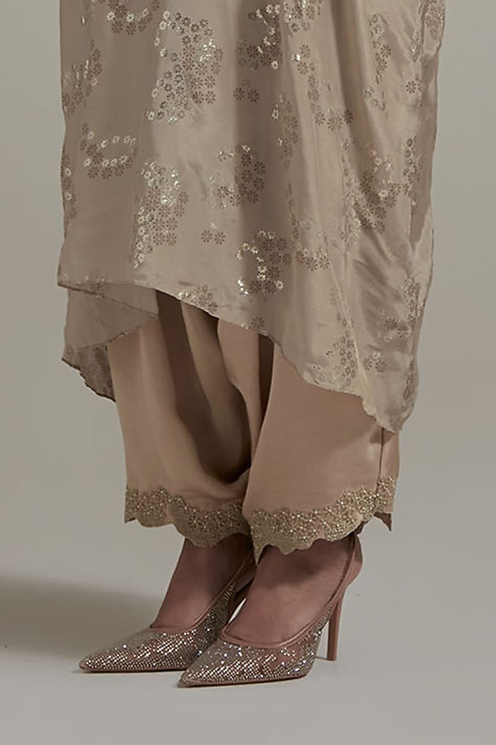 Beige Silk & Satin Hand Embellished Kurta Set by Kavita Bhartia at Pernia's Pop Up Shop