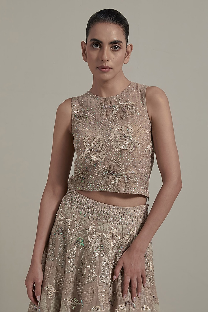 Beige Net & Organza Embellished Wedding Lehenga Set by Kavita Bhartia at Pernia's Pop Up Shop