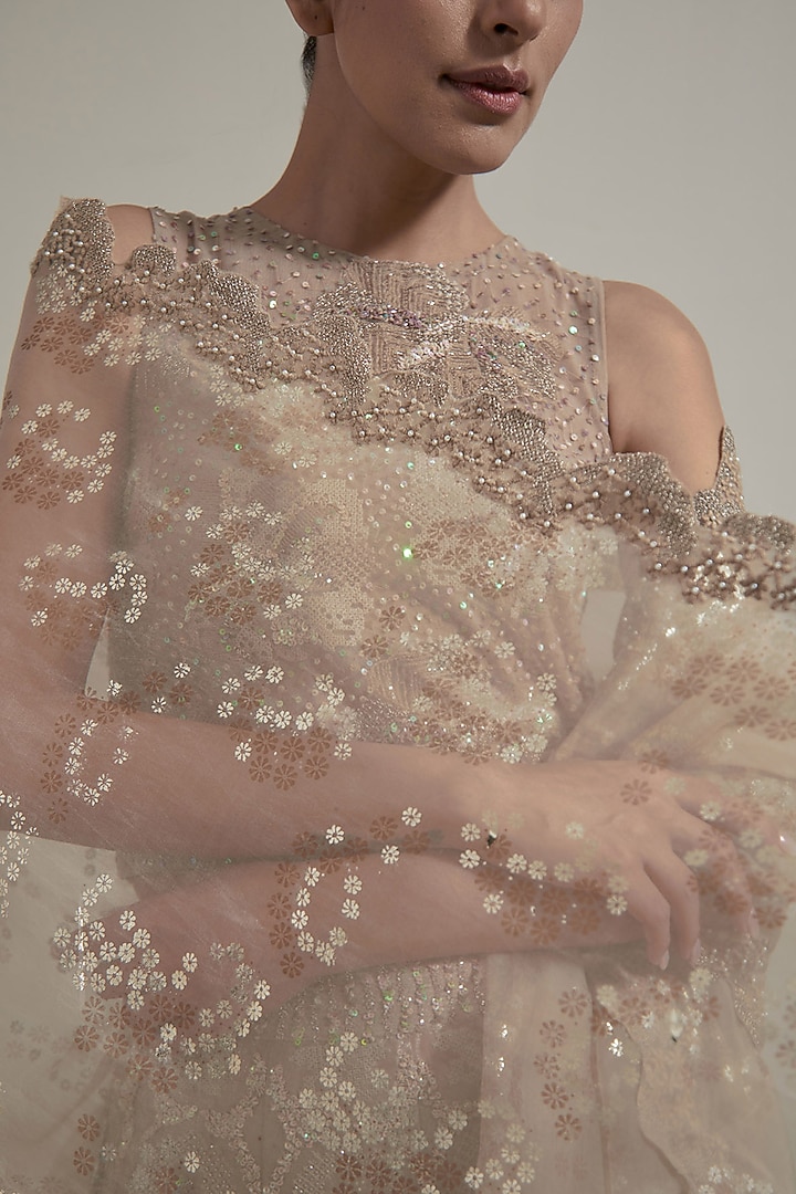 Beige Net & Organza Embellished Wedding Lehenga Set by Kavita Bhartia at Pernia's Pop Up Shop