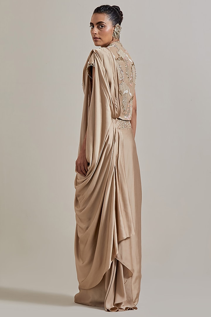 Pink Net Hand Embellished Draped Wedding Saree Set by Kavita Bhartia at Pernia's Pop Up Shop
