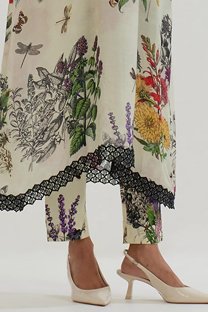 Multi-Colored Silk Printed & Embroidered Kurta Set by Kavita Bhartia at Pernia's Pop Up Shop