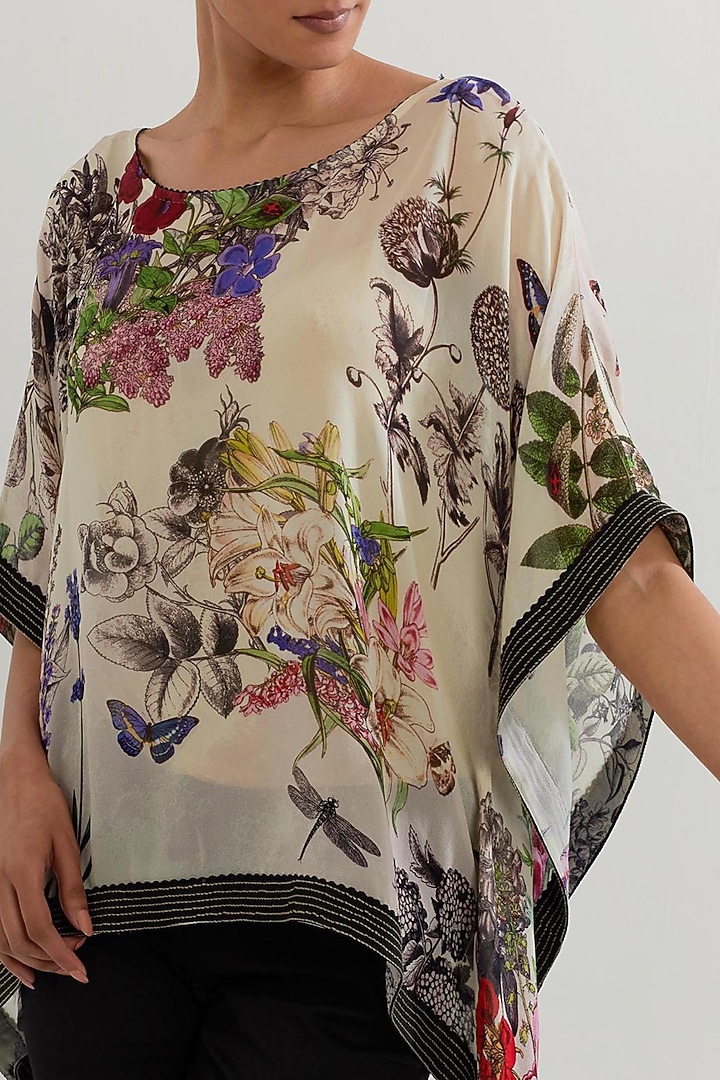 Multi-Colored Georgette printed Kaftan Set by Kavita Bhartia at Pernia's Pop Up Shop