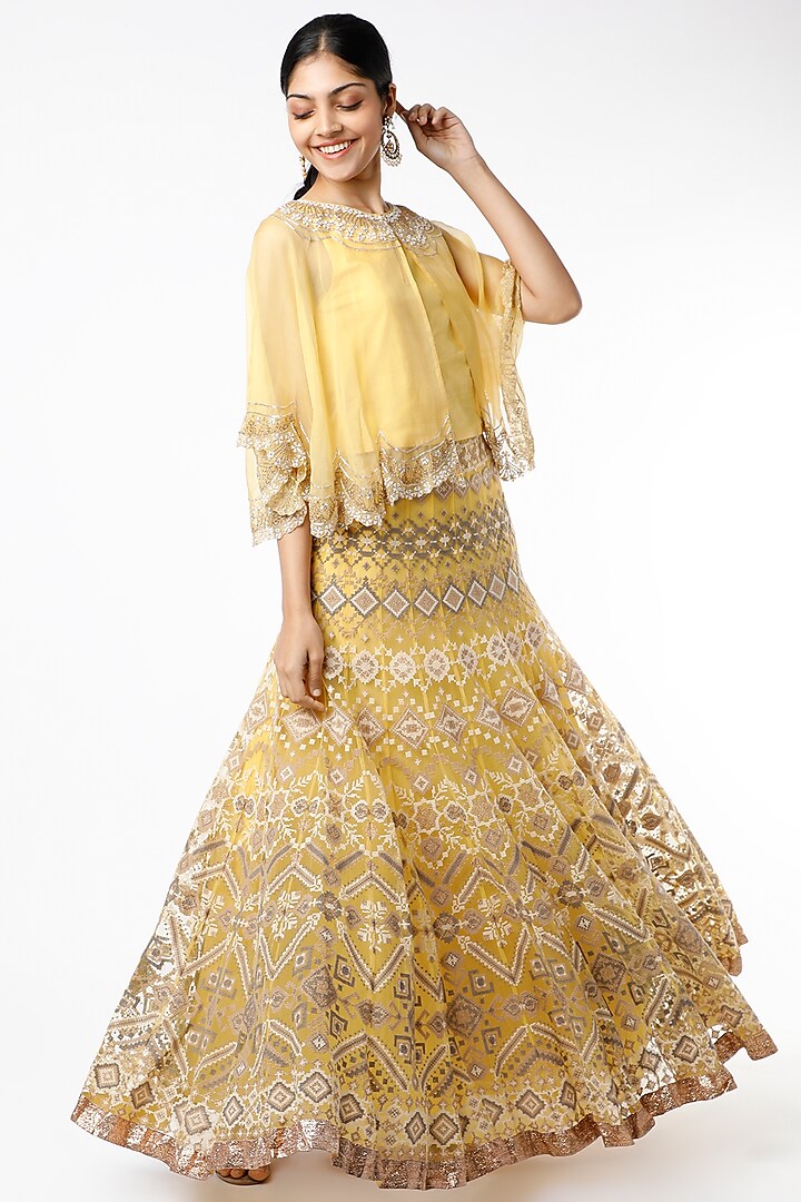 Lemon Embroidered Skirt Set by Kavita Bhartia