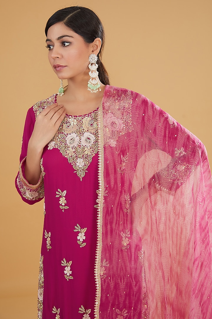 Fuchsia Georgette Hand Embroidered Kurta Set by Kavita Bhartia at Pernia's Pop Up Shop