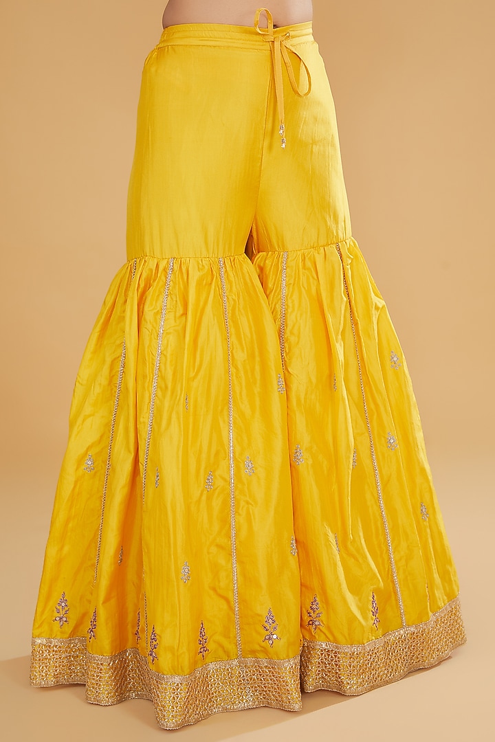 Mango Yellow Pure Silk Bridal Sharara Set by Kavita Bhartia at Pernia's Pop Up Shop