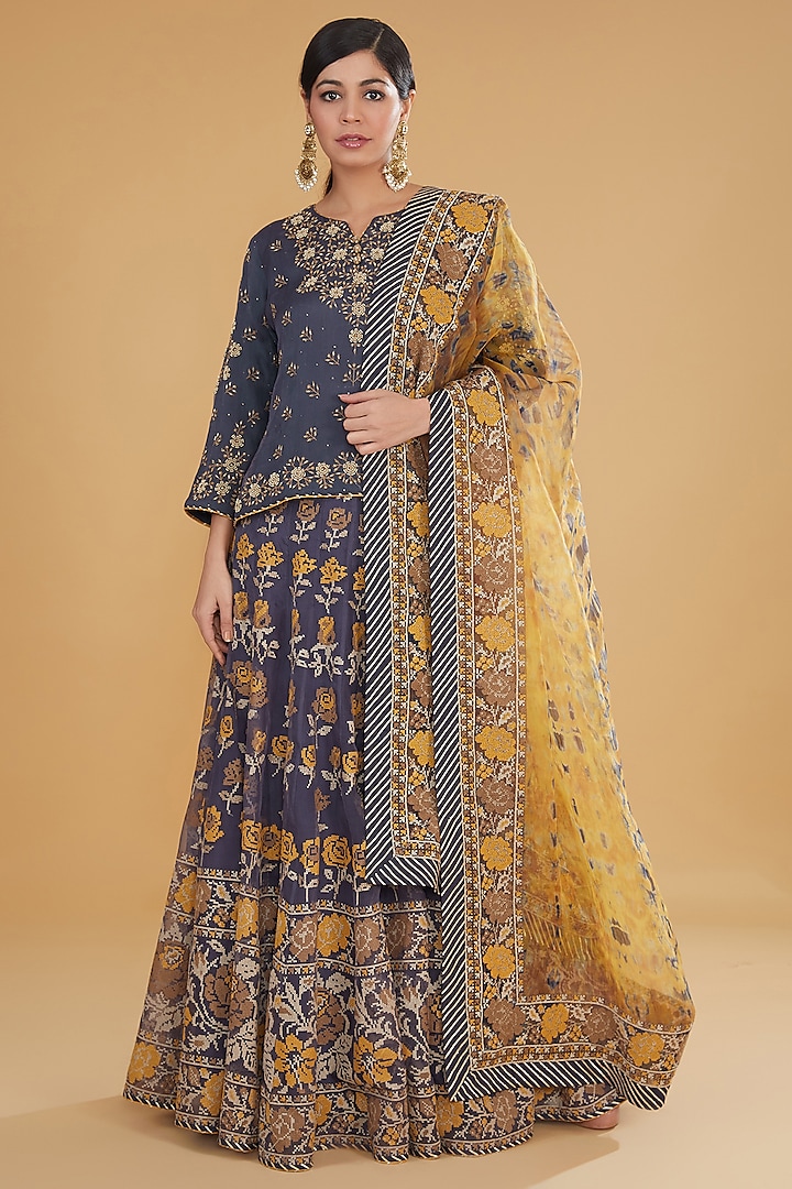 Midnight Blue Mukaish Organza Floral Cross-Stitched Embroidered Wedding Lehenga Set by Kavita Bhartia at Pernia's Pop Up Shop