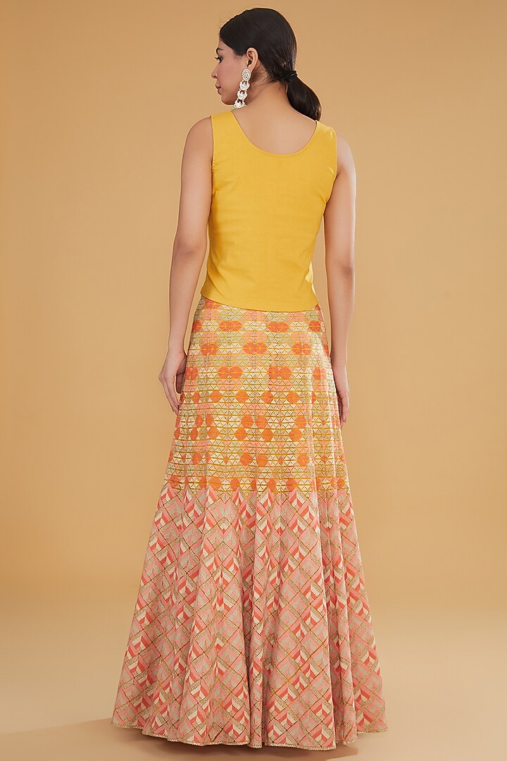 Multi-Colored Mesh Motif Cross-Stitched Embroidered Wedding Lehenga Set by Kavita Bhartia at Pernia's Pop Up Shop