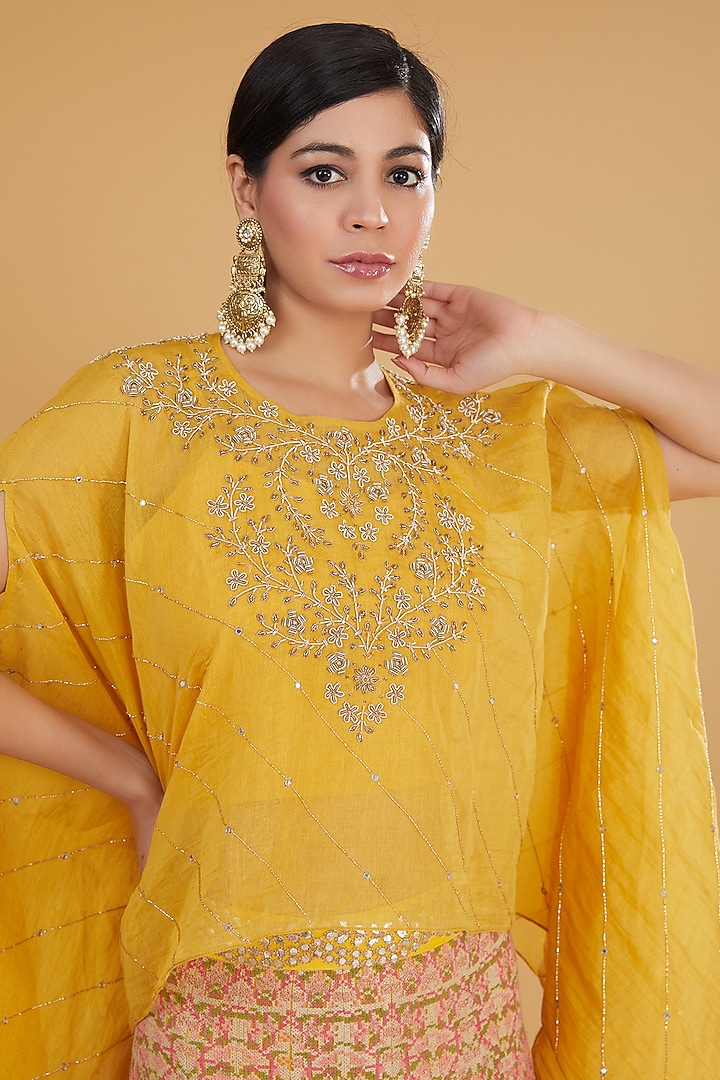 Multi-Colored Mesh Motif Cross-Stitched Embroidered Wedding Lehenga Set by Kavita Bhartia at Pernia's Pop Up Shop