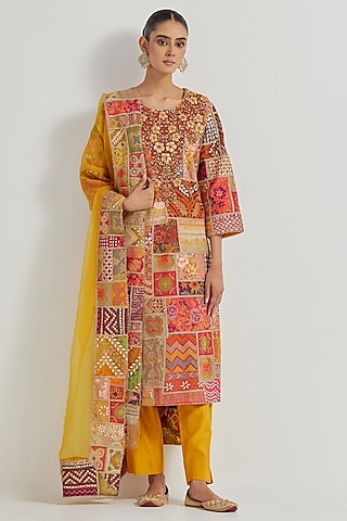 Yellow Chanderi Hand Embellished Kurta Set by Kavita Bhartia