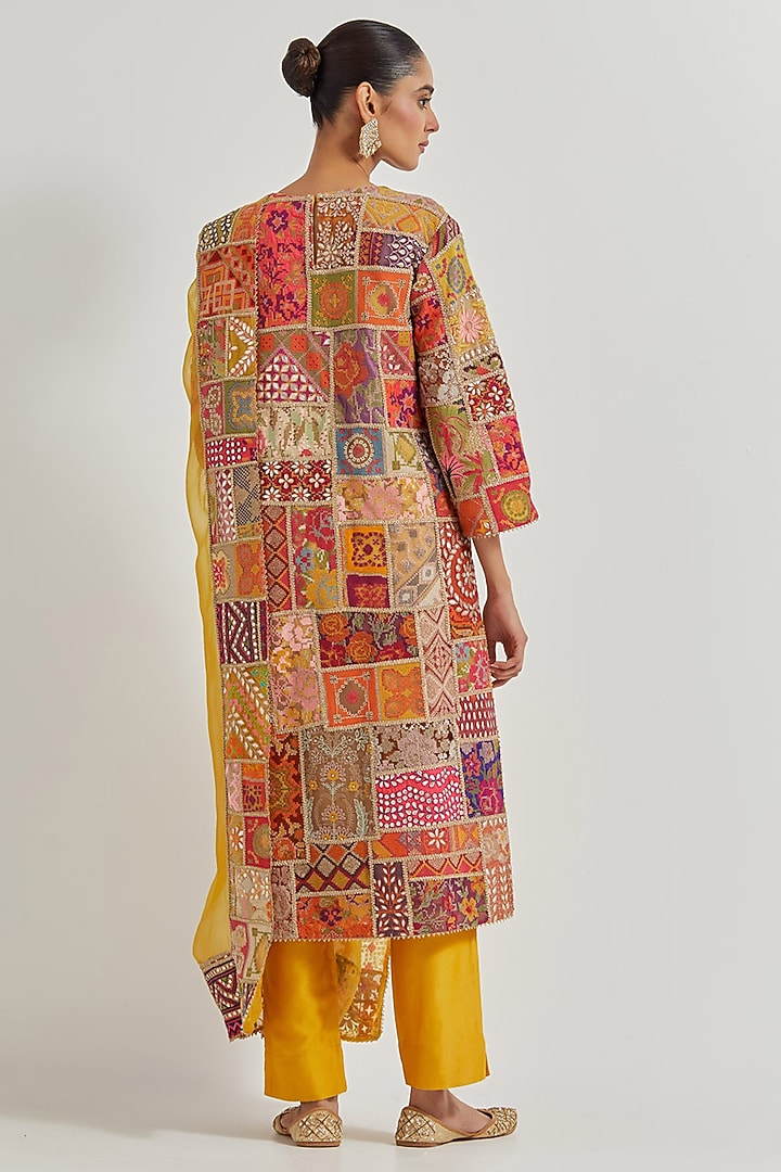 Yellow Chanderi Hand Embellished Kurta Set by Kavita Bhartia at Pernia's Pop Up Shop