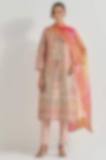 Beige Tissue & Organza Resham Hand Embellished Kurta Set by Kavita Bhartia at Pernia's Pop Up Shop