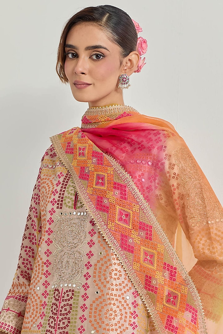 Beige Tissue & Organza Resham Hand Embellished Kurta Set by Kavita Bhartia at Pernia's Pop Up Shop